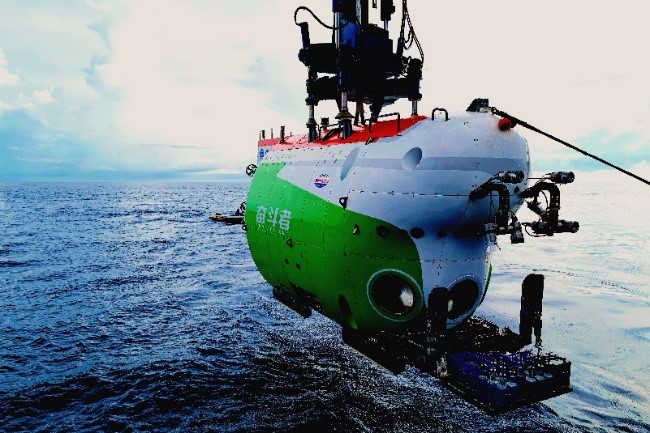 10,000-Meter Manned Submersible Fendouzhe Sets a New Record, with Acoustic Equipment All Made in China